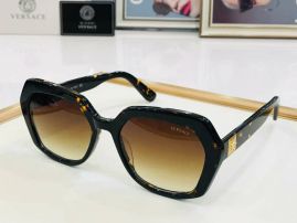 Picture of Versace Sunglasses _SKUfw52140196fw